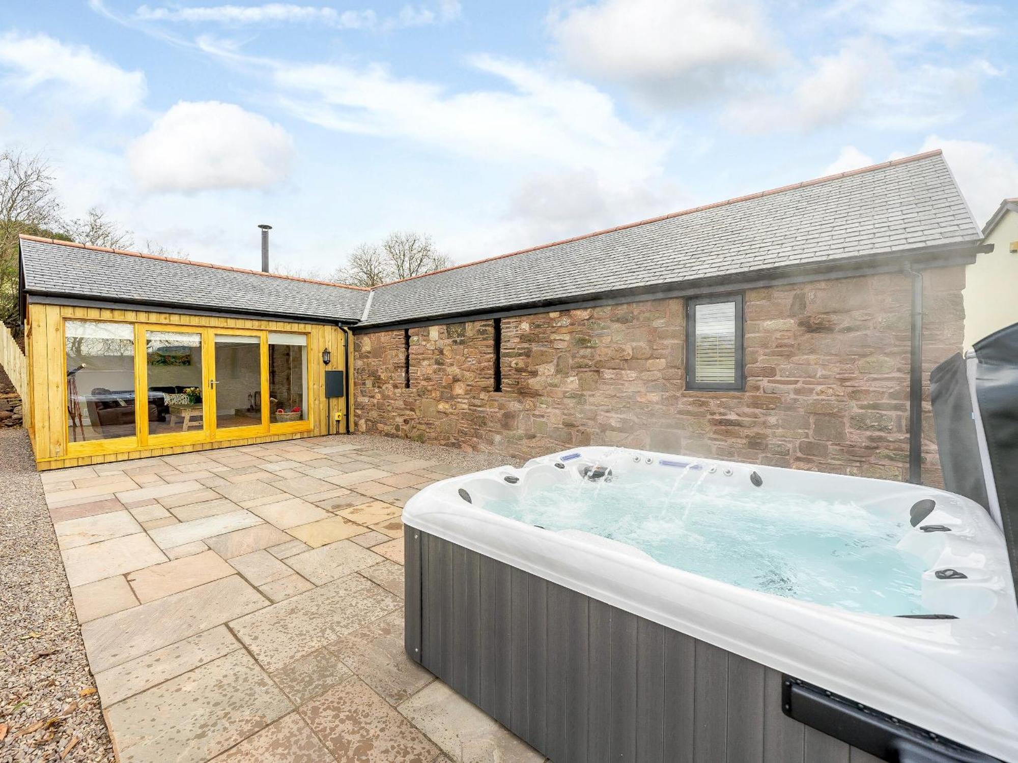 Tyr Ywen Cottage Abergavenny Exterior photo